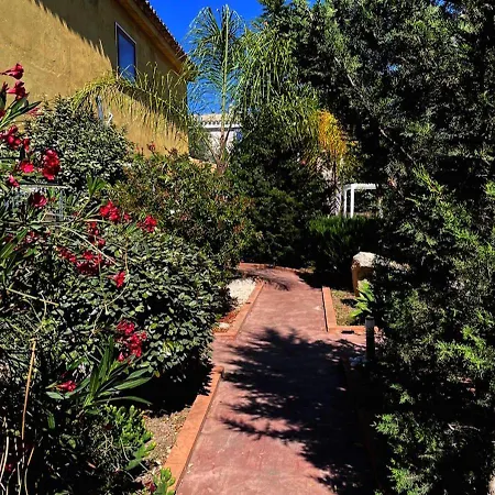 Vi Ja Janas Cagliari Gasthuis Sestu